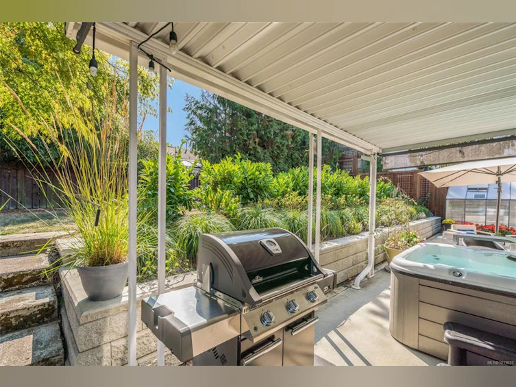 736 Humphrey Road, Parksville, BC, V9P 1C8 - 9