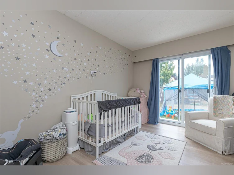 2189A &2189B Amelia Avenue, Sidney, BC, V8L 2H5 - 28
