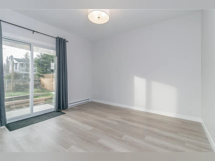 2189A &2189B Amelia Avenue, Sidney, BC, V8L 2H5 - 8