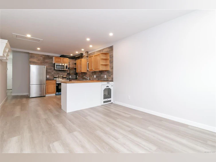 2189A &2189B Amelia Avenue, Sidney, BC, V8L 2H5 - 5