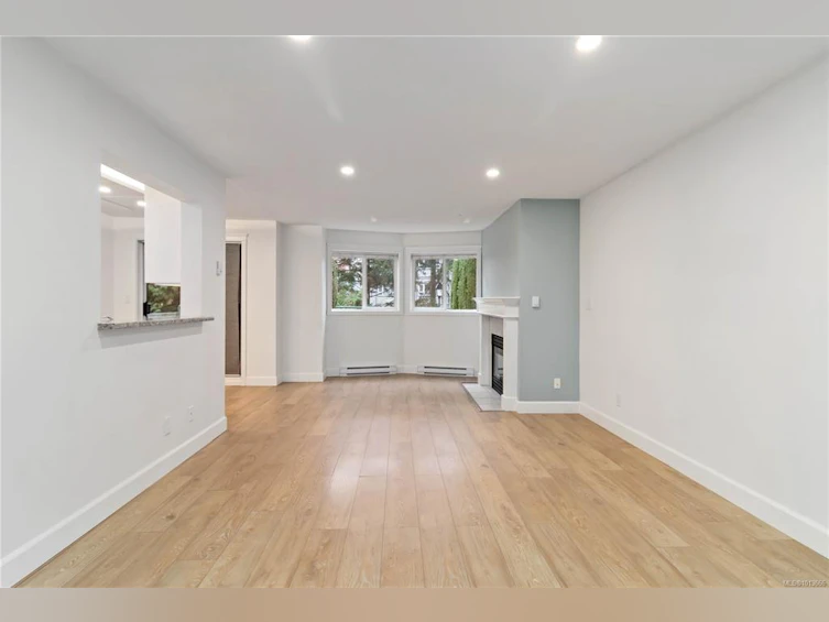102-894 Vernon Avenue, Saanich, BC, V8X 2W6 - 6