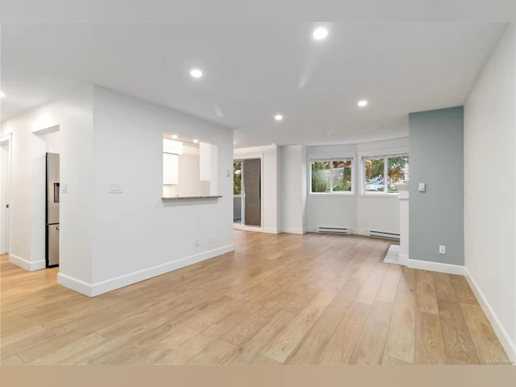 102-894 Vernon Avenue, Saanich, BC, V8X 2W6 - 4