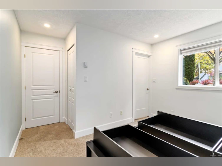 102-894 Vernon Avenue, Saanich, BC, V8X 2W6 - 28