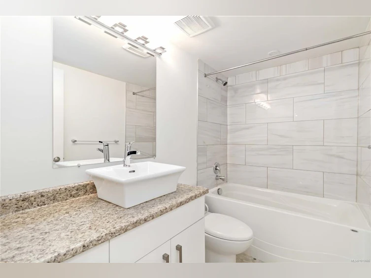 102-894 Vernon Avenue, Saanich, BC, V8X 2W6 - 23