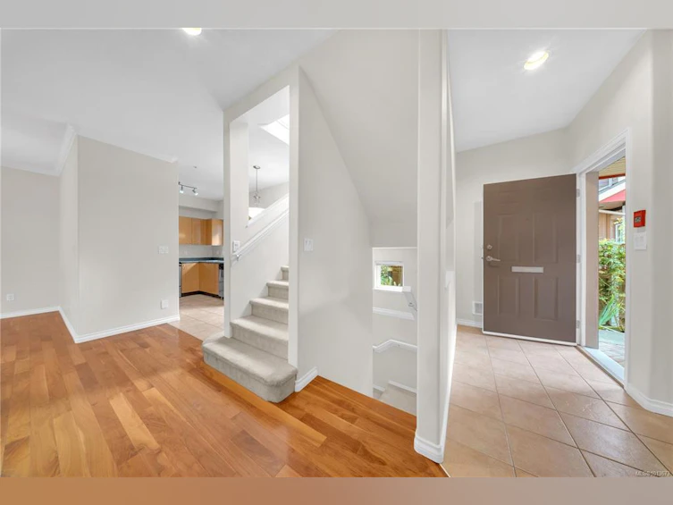 2260 Kinross Avenue, Oak Bay, BC, V8R 2N5 - 3