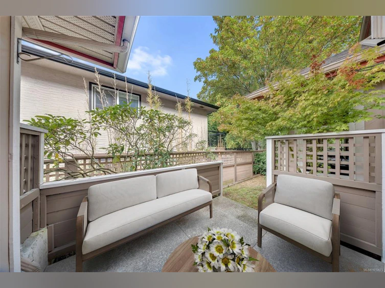 2260 Kinross Avenue, Oak Bay, BC, V8R 2N5 - 28