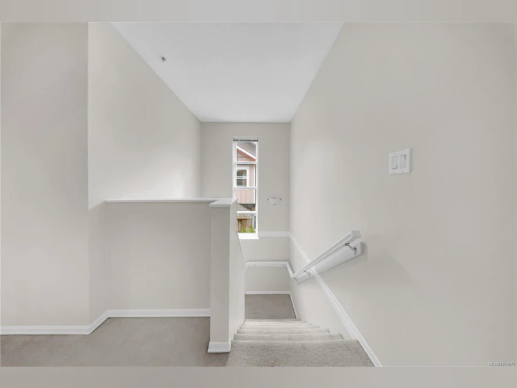 2260 Kinross Avenue, Oak Bay, BC, V8R 2N5 - 13