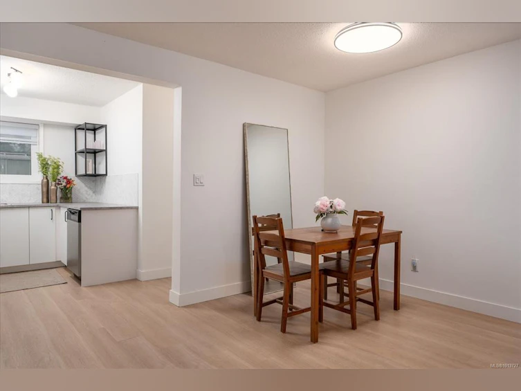 A & B-123 Adams Avenue, Nanaimo, BC, V9S 4R9 - 11