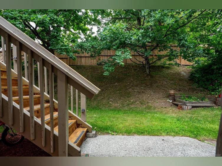 A & B-123 Adams Avenue, Nanaimo, BC, V9S 4R9 - 42