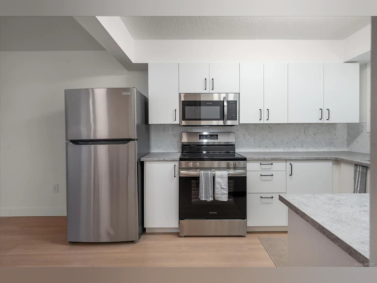 A & B-123 Adams Avenue, Nanaimo, BC, V9S 4R9 - 8
