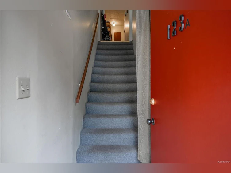 A & B-123 Adams Avenue, Nanaimo, BC, V9S 4R9 - 30