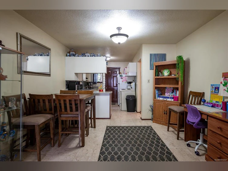 A & B-123 Adams Avenue, Nanaimo, BC, V9S 4R9 - 24