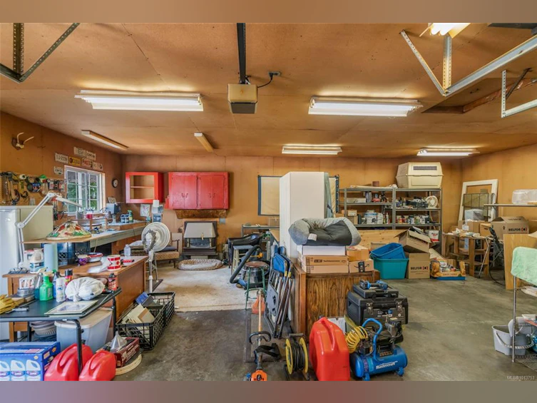 7442 Yake Road, Fanny Bay, BC, V0R 1W0 - 43