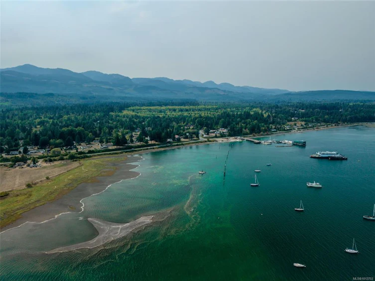 7442 Yake Road, Fanny Bay, BC, V0R 1W0 - 52