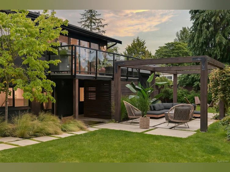 2091 Stonehewer Place, Oak Bay, BC, V8S 2Z8 - 46