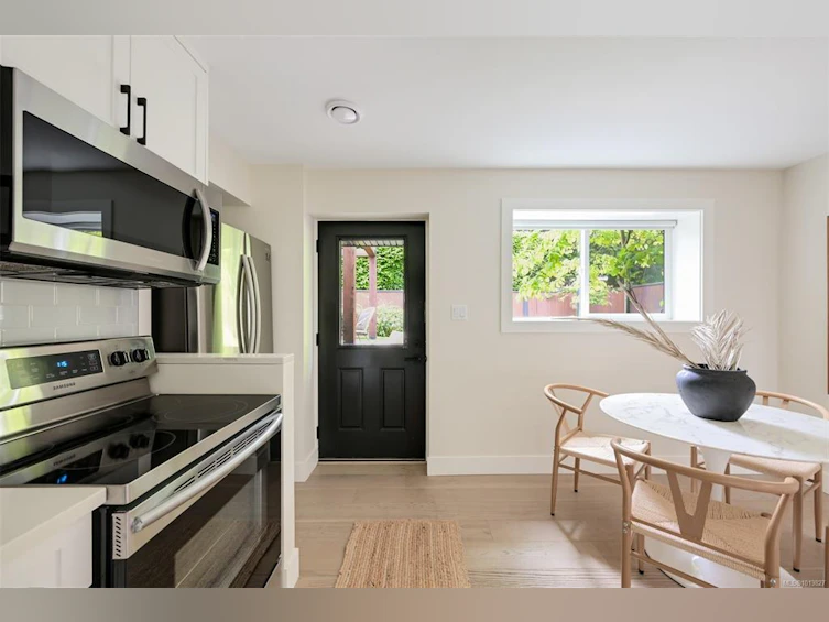 2091 Stonehewer Place, Oak Bay, BC, V8S 2Z8 - 69