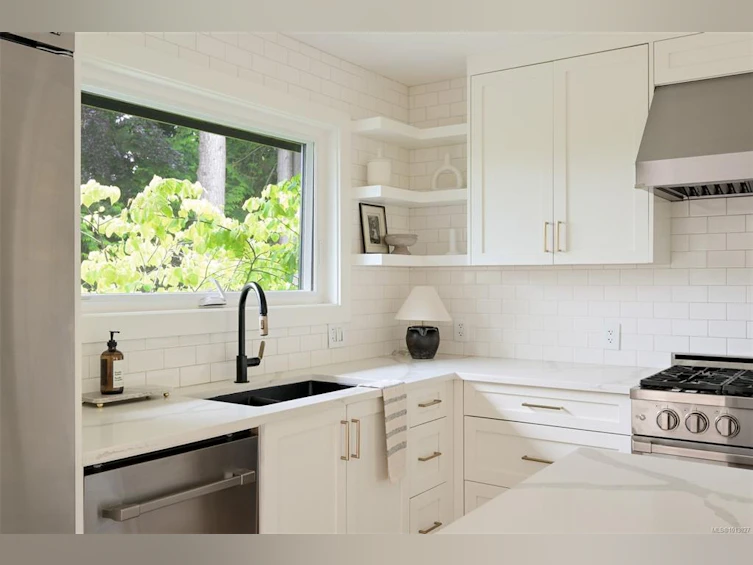 2091 Stonehewer Place, Oak Bay, BC, V8S 2Z8 - 18