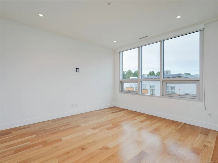207-916 Lyall Street, Esquimalt, BC, V9A 5E6 - 2