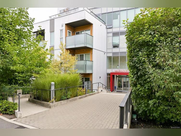 206-767 Tyee Road, Victoria, BC, V9A 0G5 - 7