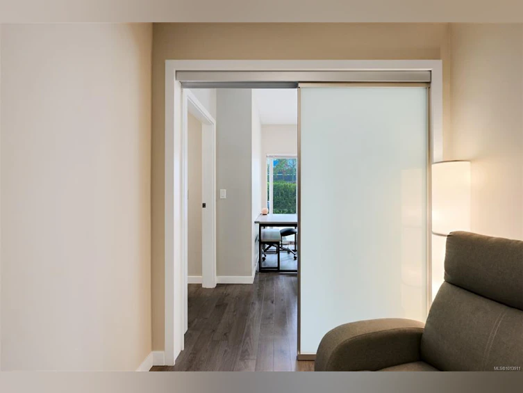 206-767 Tyee Road, Victoria, BC, V9A 0G5 - 36
