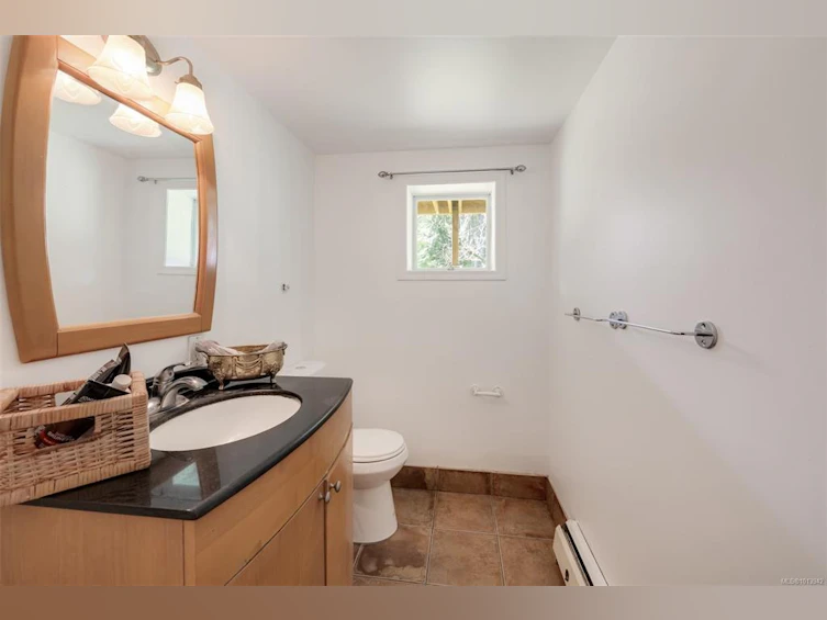 5790 Brookhill Road, Saanich, BC, V9E 2A5 - 52