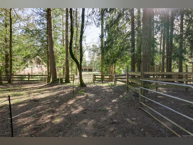 5790 Brookhill Road, Saanich, BC, V9E 2A5 - 25