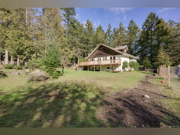 5790 Brookhill Road, Saanich, BC, V9E 2A5 - 7