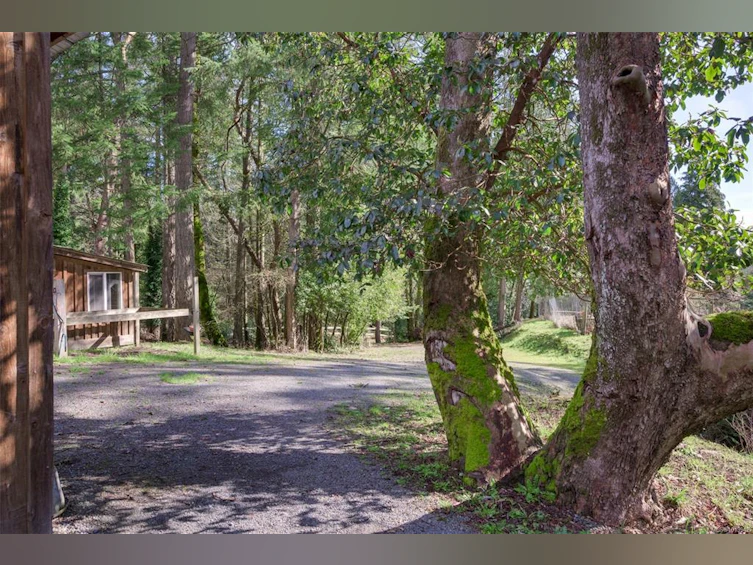 5790 Brookhill Road, Saanich, BC, V9E 2A5 - 14