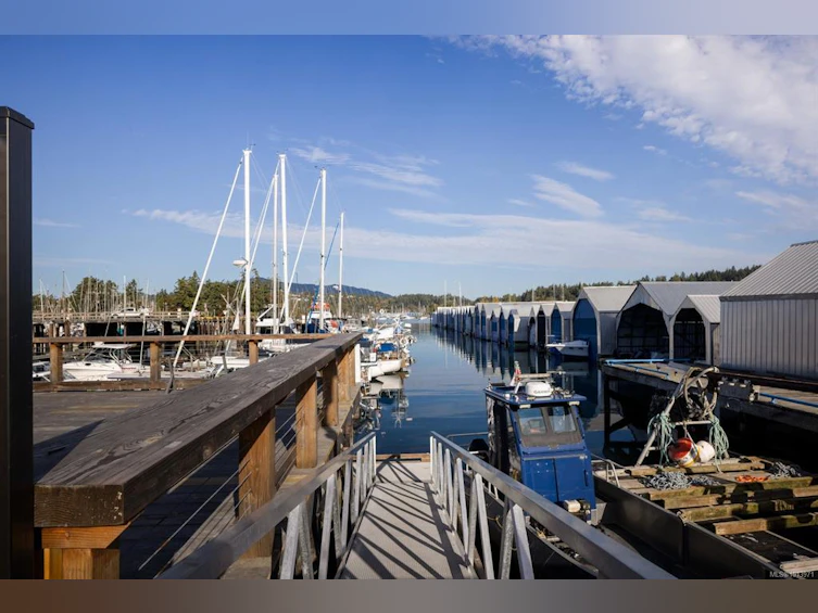 201-2270 Harbour Road, Sidney, BC, V8L 2P6 - 44