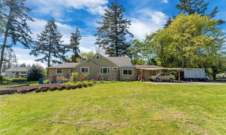 753 Sayward Road