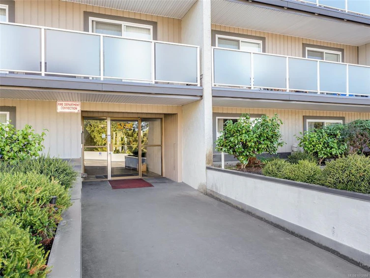 301-3240 Glasgow Avenue, Saanich, BC, V8S 3Z1 - 29