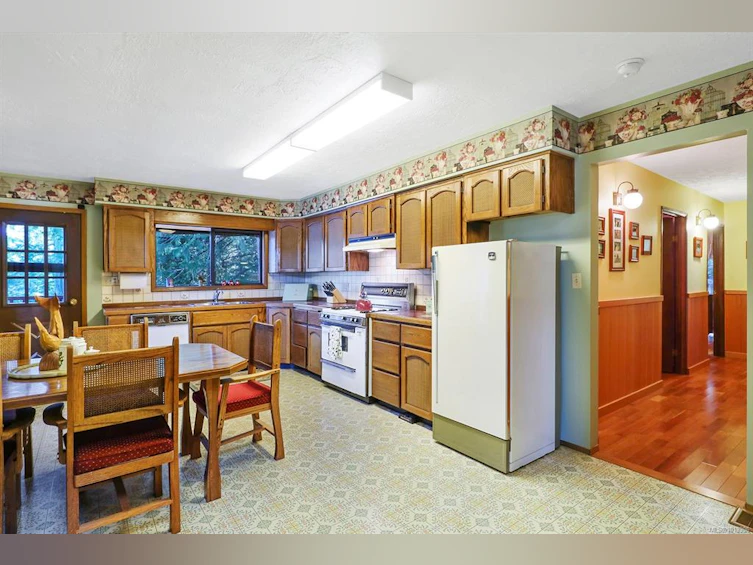 651 Gorge Harbour, Cortes Island, BC, V0P 1Z0 - 17