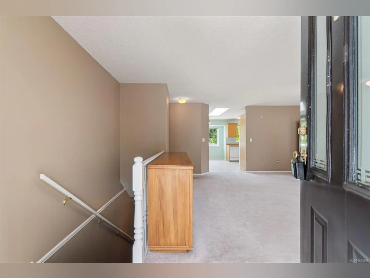 5213 Fox Place, Nanaimo, BC, V9T 6K5 - 3