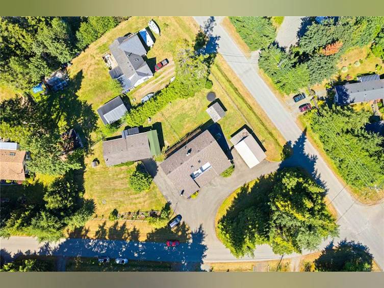 A & B-153 Bald Eagle Crescent, Bowser/Deep Bay, BC, V0R 1G0 - 8