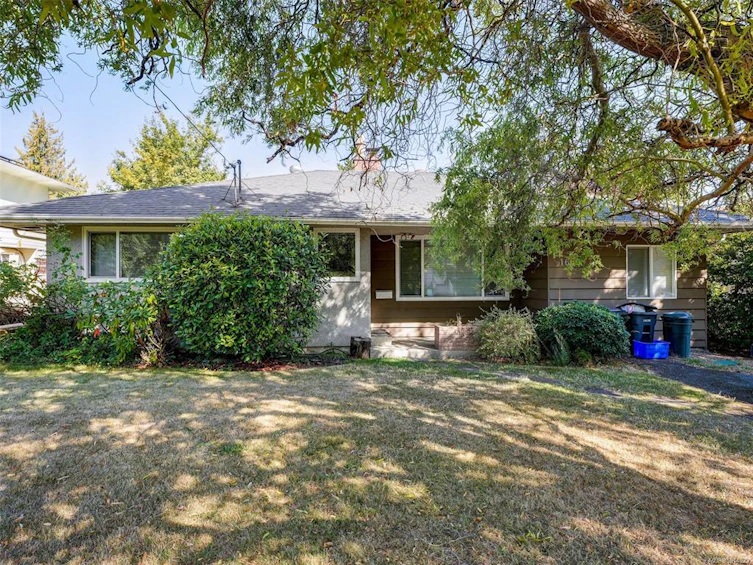 1660 Elm Street, Saanich, BC, V8P 2G4 - 27