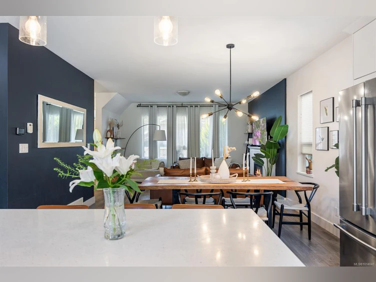3350 Solport Street, Cumberland, BC, V0R 1S0 - 10