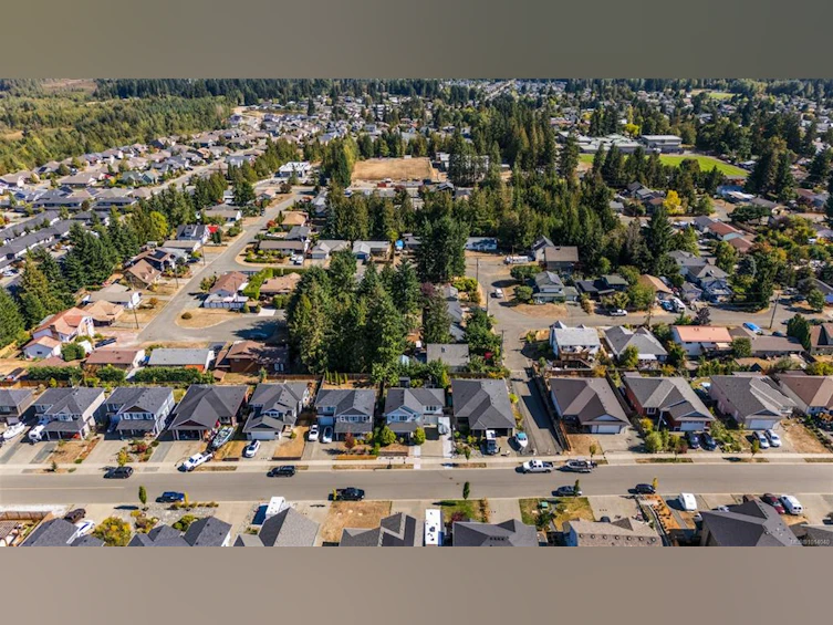 3350 Solport Street, Cumberland, BC, V0R 1S0 - 44