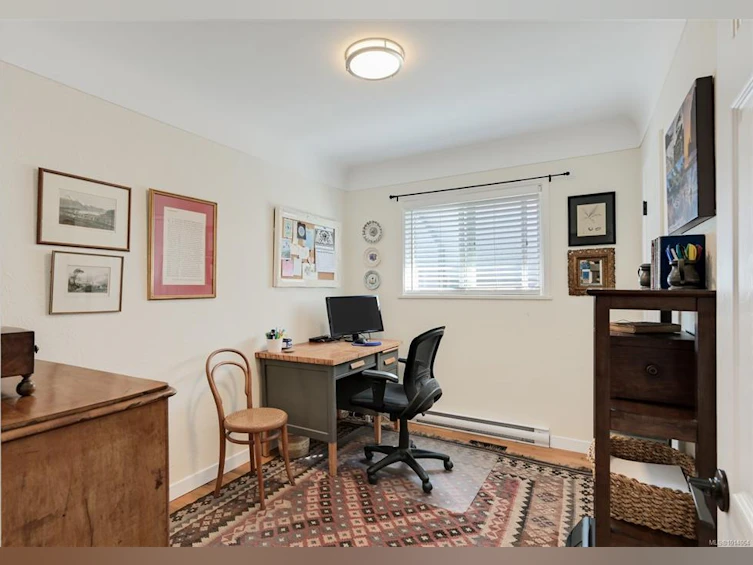 815 Leslie Drive, Saanich, BC, V8X 2Y3 - 30