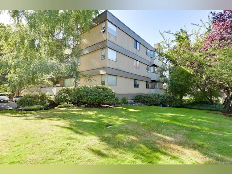 101-3274 Glasgow Avenue, Saanich, BC, V8X 1M2 - 42