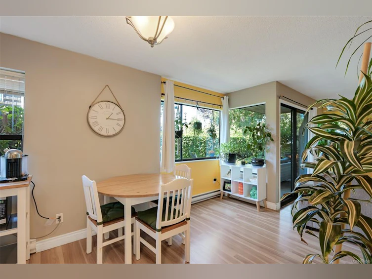 101-3274 Glasgow Avenue, Saanich, BC, V8X 1M2 - 22