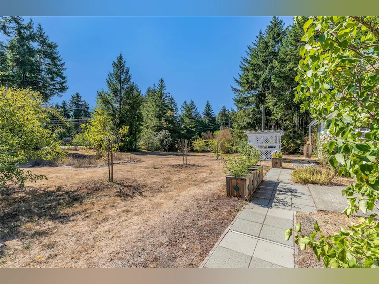 1375 Dolly Varden Way, Qualicum Beach, BC, V9K 2V1 - 3