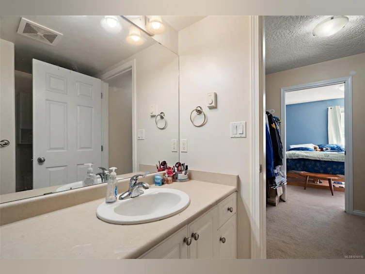 205-885 Ellery Street, Esquimalt, BC, V9A 4R8 - 18
