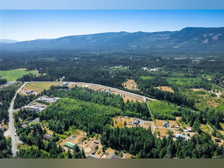 850 Burbank Road, Hilliers, BC, V9K 1Y5 - 86