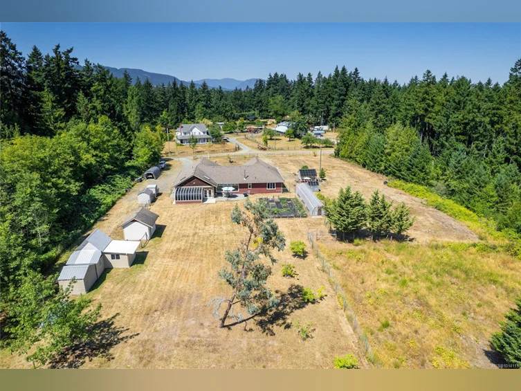 850 Burbank Road, Hilliers, BC, V9K 1Y5 - 92