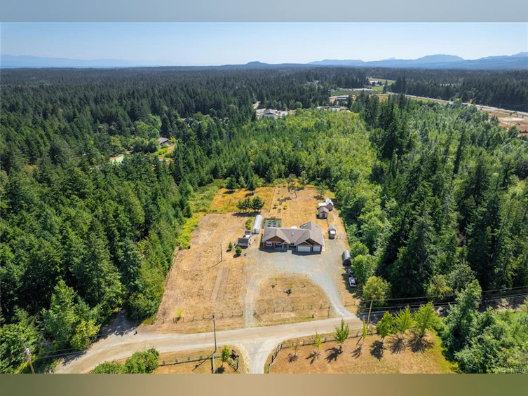 850 Burbank Road, Hilliers, BC, V9K 1Y5 - 68