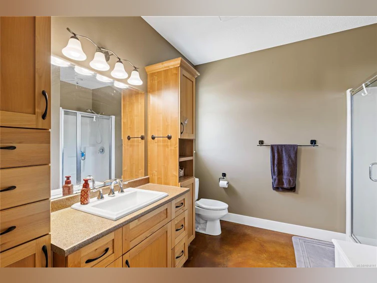 850 Burbank Road, Hilliers, BC, V9K 1Y5 - 28
