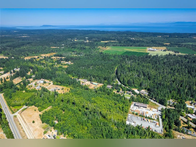 850 Burbank Road, Hilliers, BC, V9K 1Y5 - 78