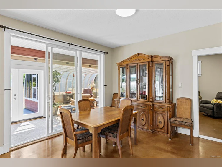 850 Burbank Road, Hilliers, BC, V9K 1Y5 - 5