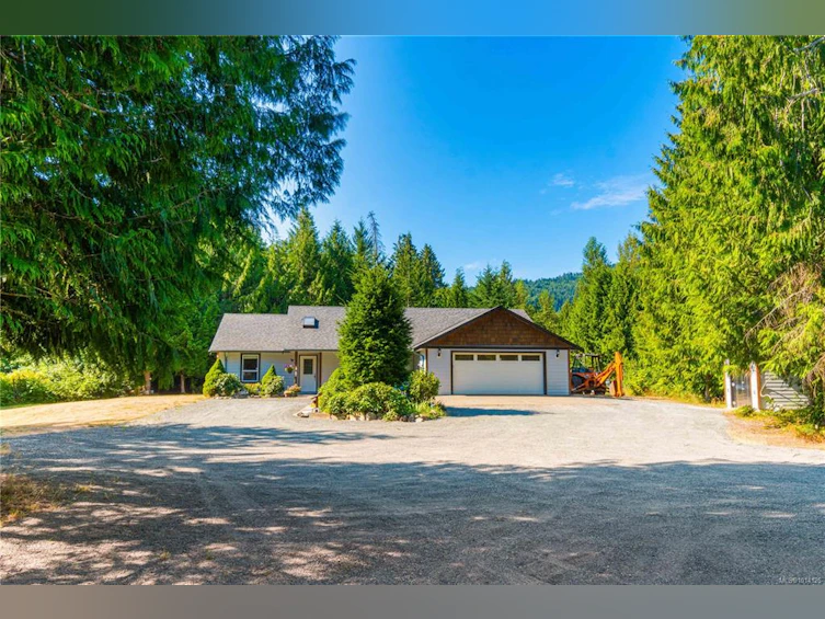1780 Ashling Road, Qualicum Beach, BC, V9K 2V1 - 8