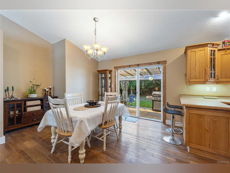 1780 Ashling Road, Qualicum Beach, BC, V9K 2V1 - 3
